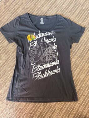 Chicago NHL Blackhawks Black Graphic V-Neck Tee